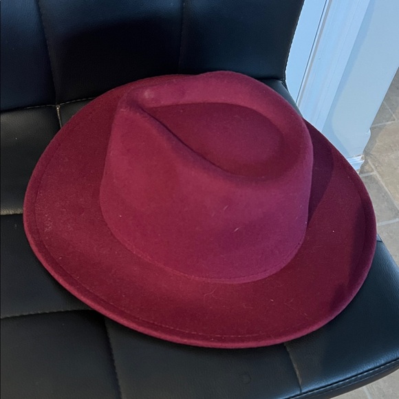 Princess Polly Deep Red Fedora - Picture 2 of 4